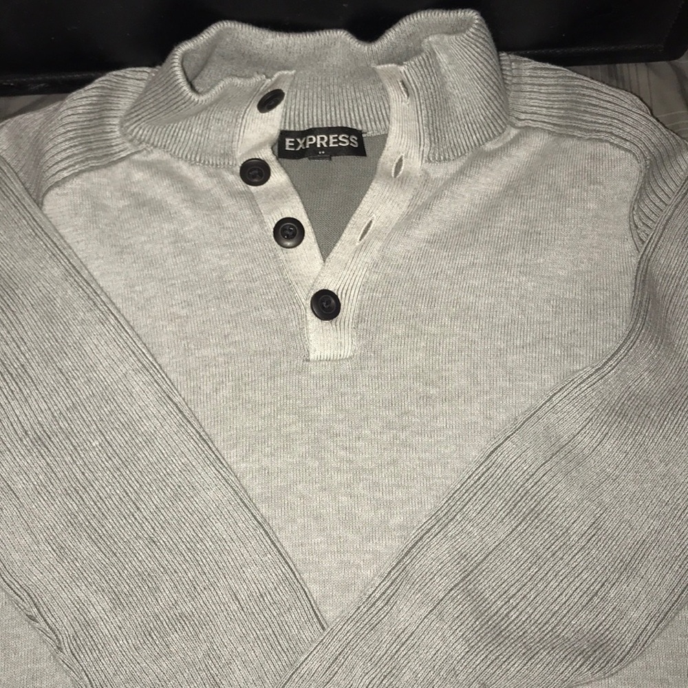 NWOT Express sweater never worn sm/petite